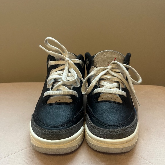 Retro Air Jordan 3 Rare Boys Size 11C in Black & Blue - Picture 3 of 9